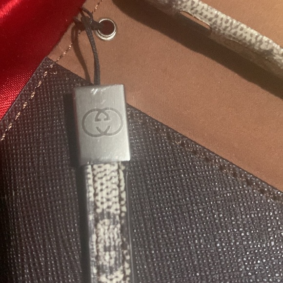 iPhone XMax Wallet Phone Case - Picture 3 of 8